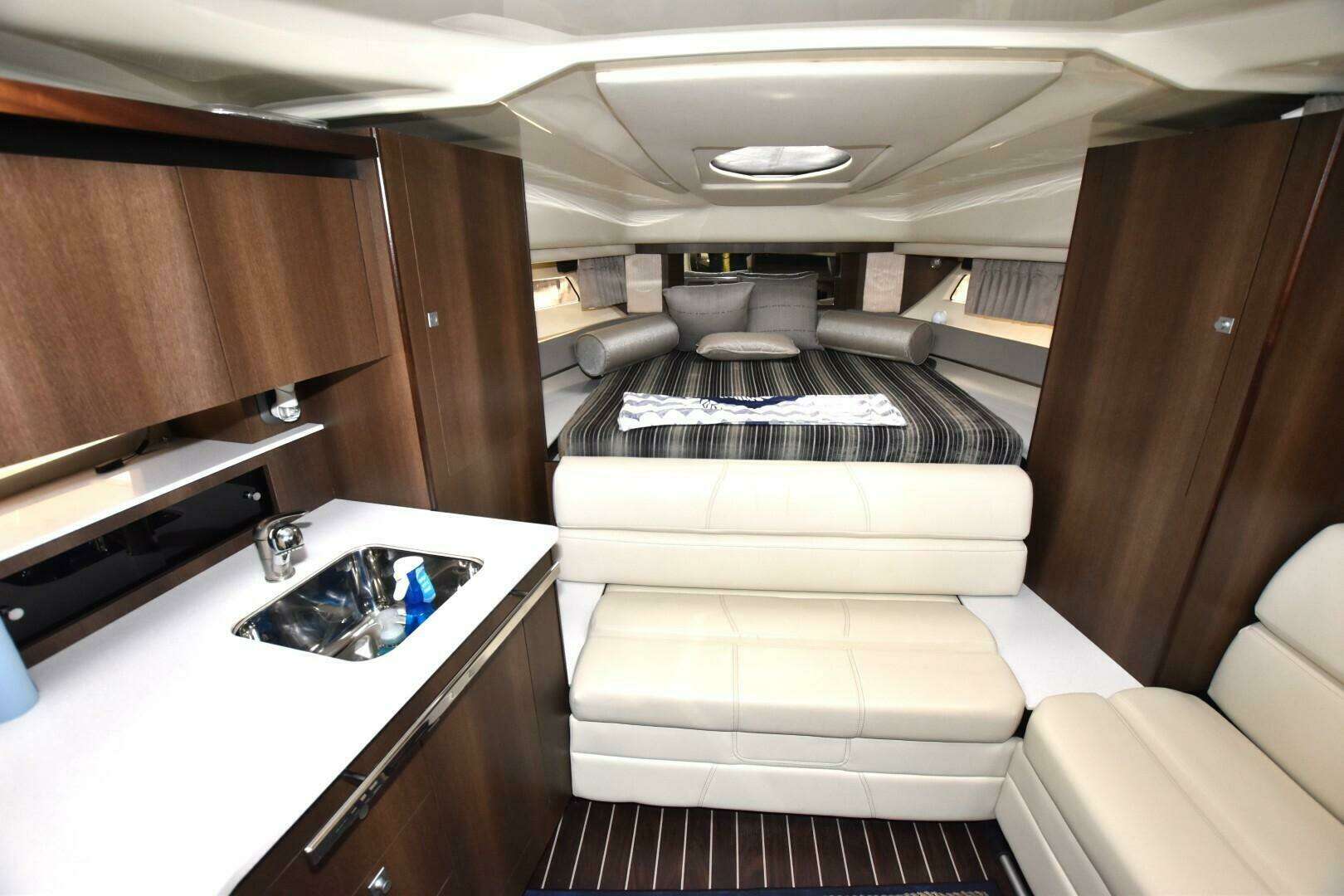 2017 Monterey 355 Sport Yacht - Image 17