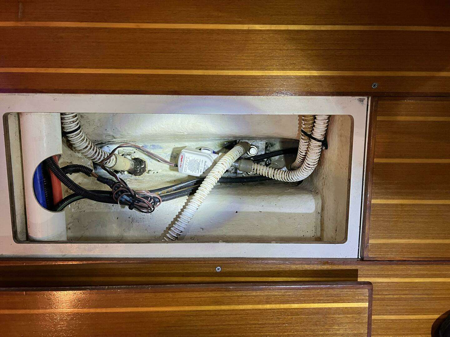 2003 Hunter 306 - Image 46