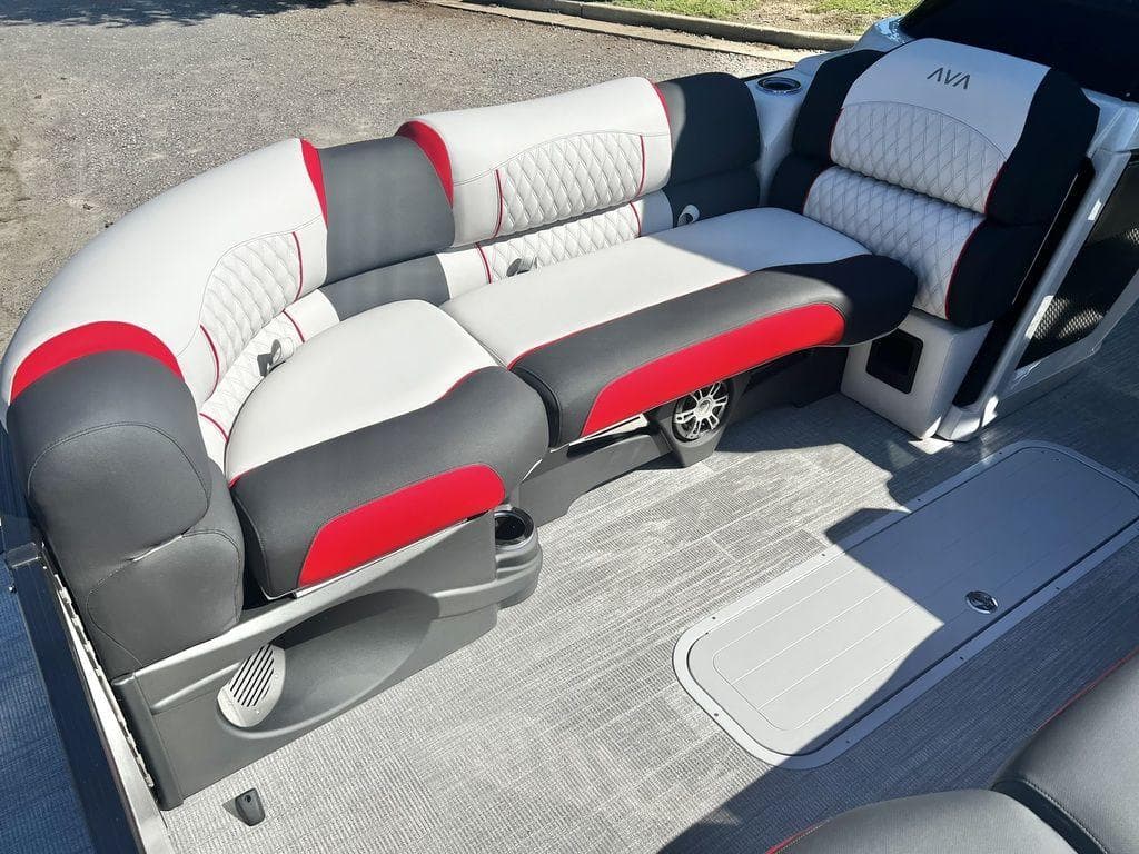 2025 Avalon Excalibur LTD 25' Quad Lounge Windshield - Triple Toon TWIN - IN STOCK - 9