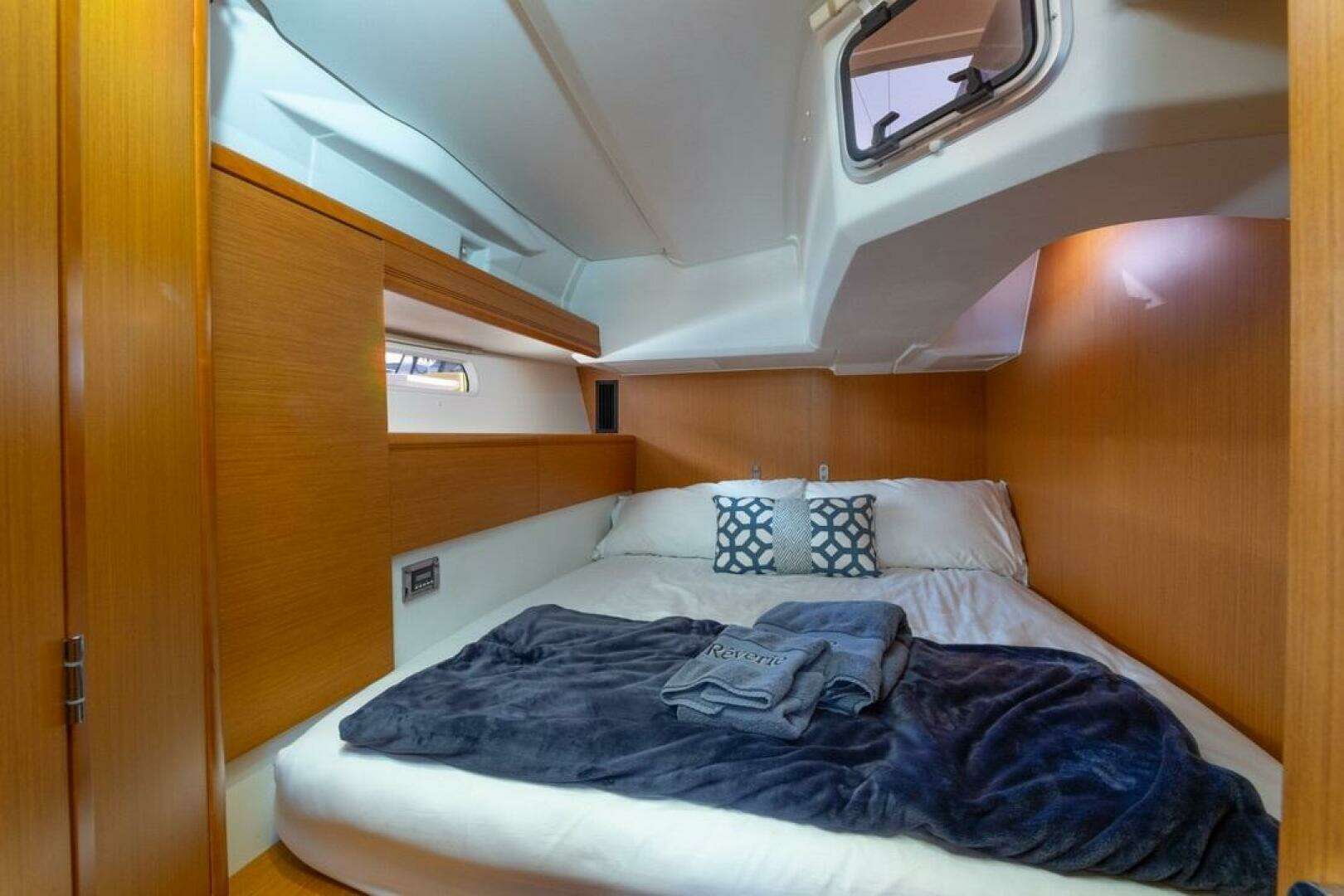 2015 Jeanneau 53DS - Image 50