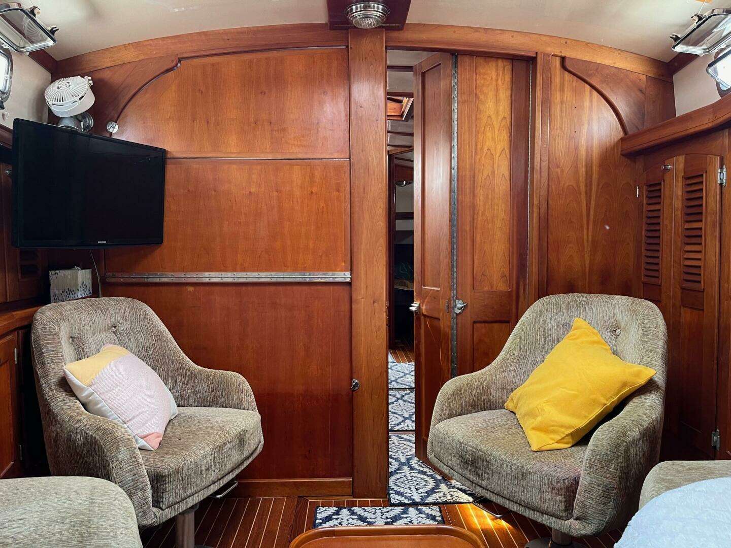 1996 Gozzard Aft Cockpit - Image 15