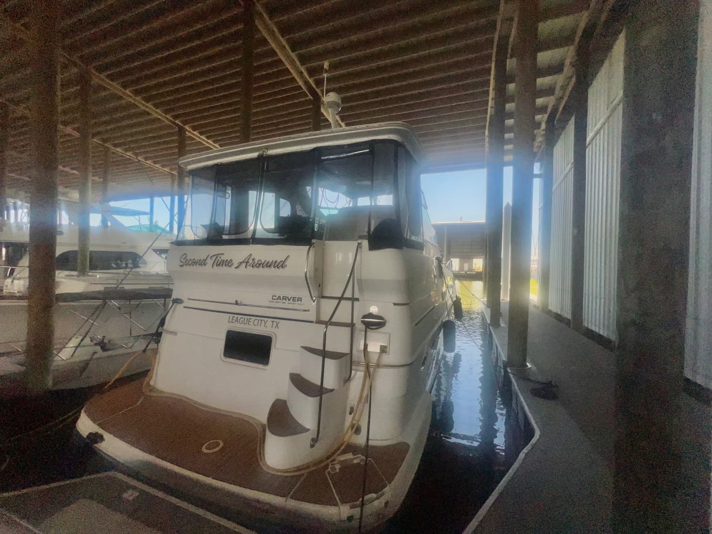 2001 Carver 466 MY - Image 8