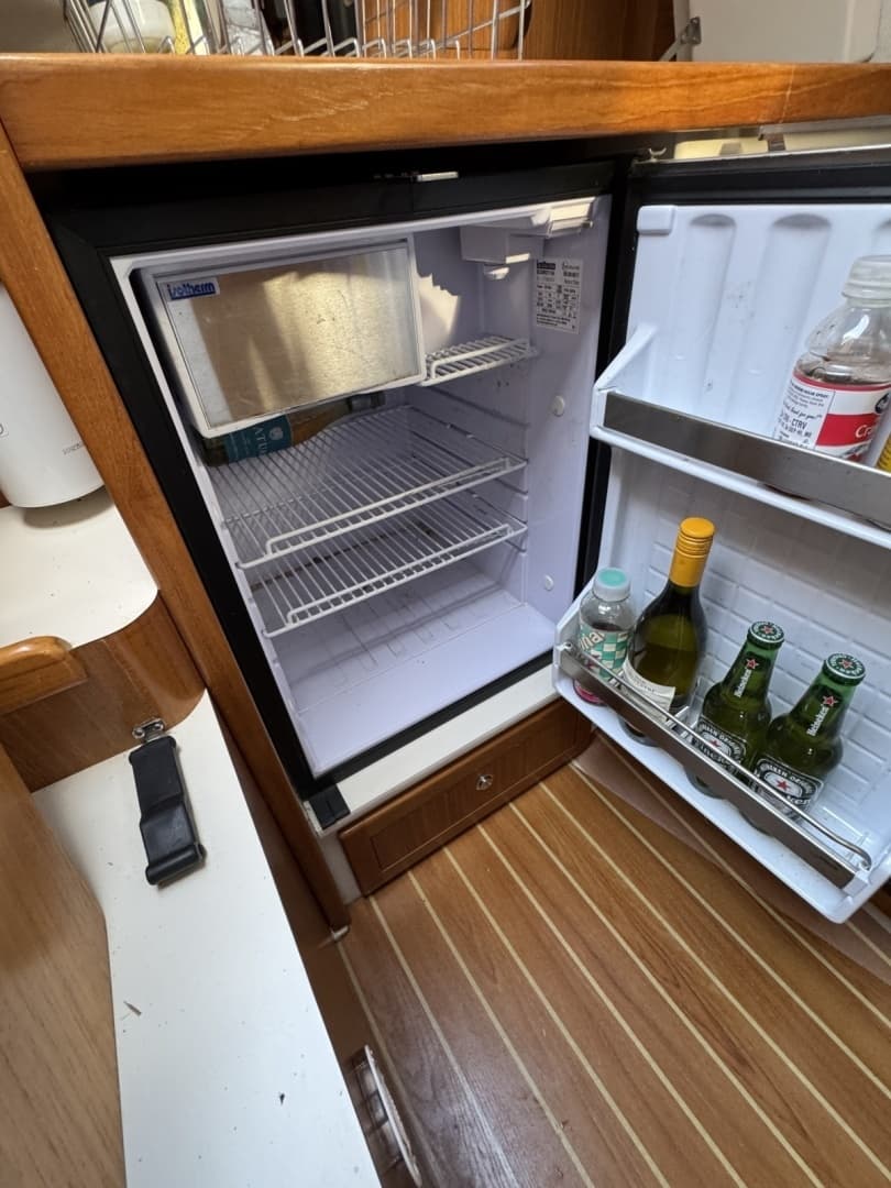 2019 Catalina 315 - Image 33