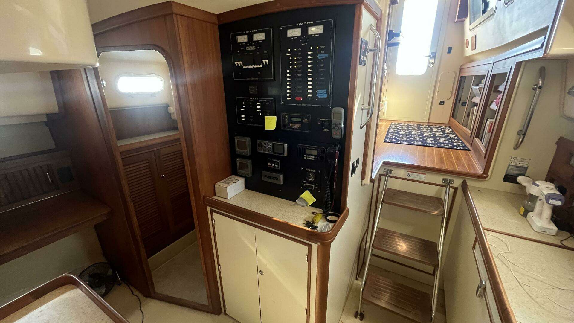 2008 Island Packet SP Cruiser / Motorsailer - Image 24