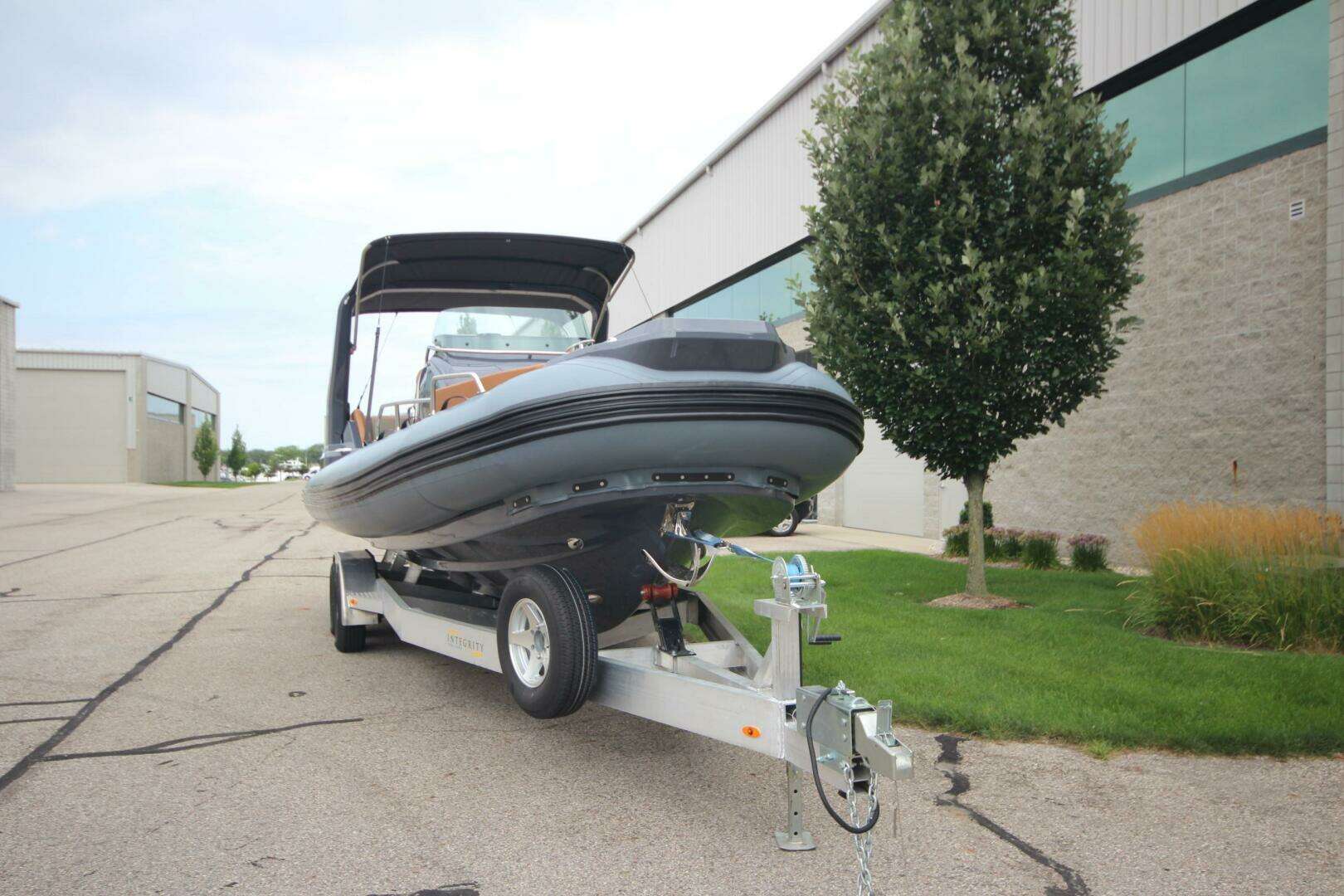2024 Zodiac Medline 9 NEO - Image 6