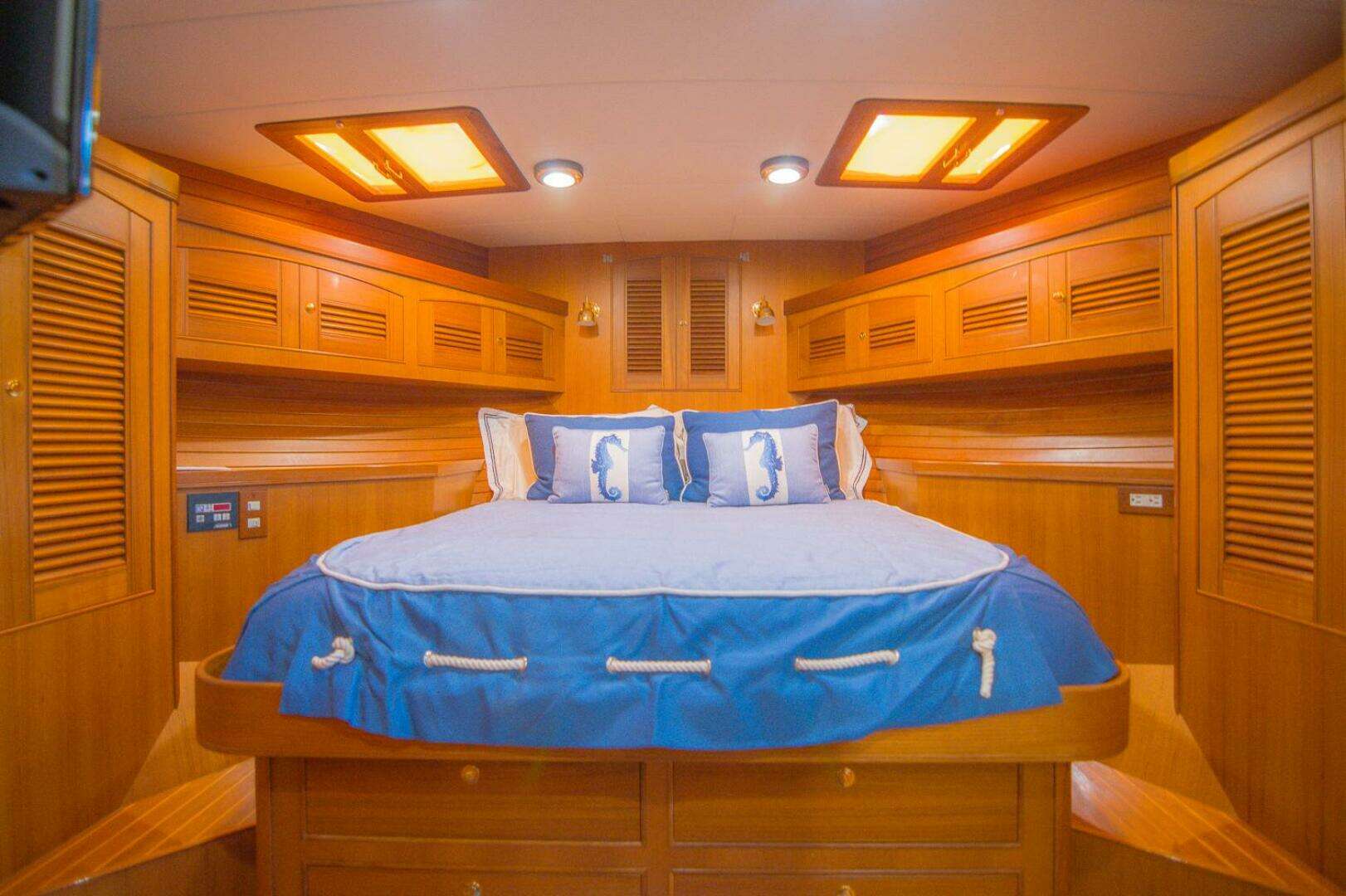 2008 Marlow Explorer 70E - Image 25