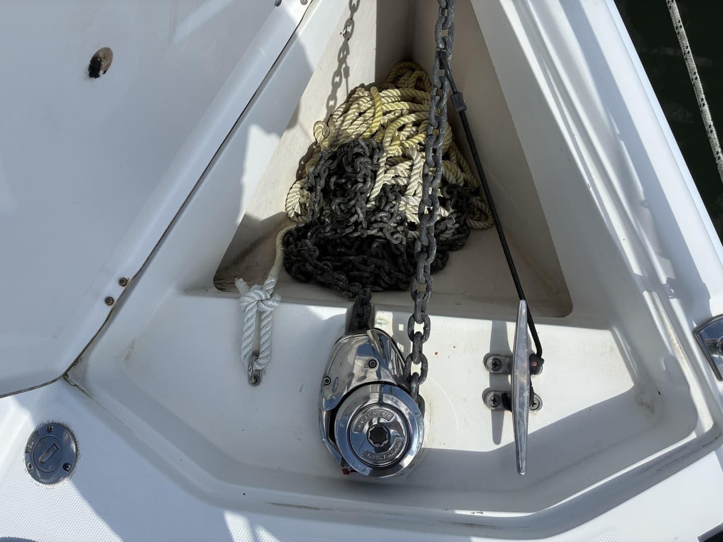 2008 Hunter 38 - Image 43