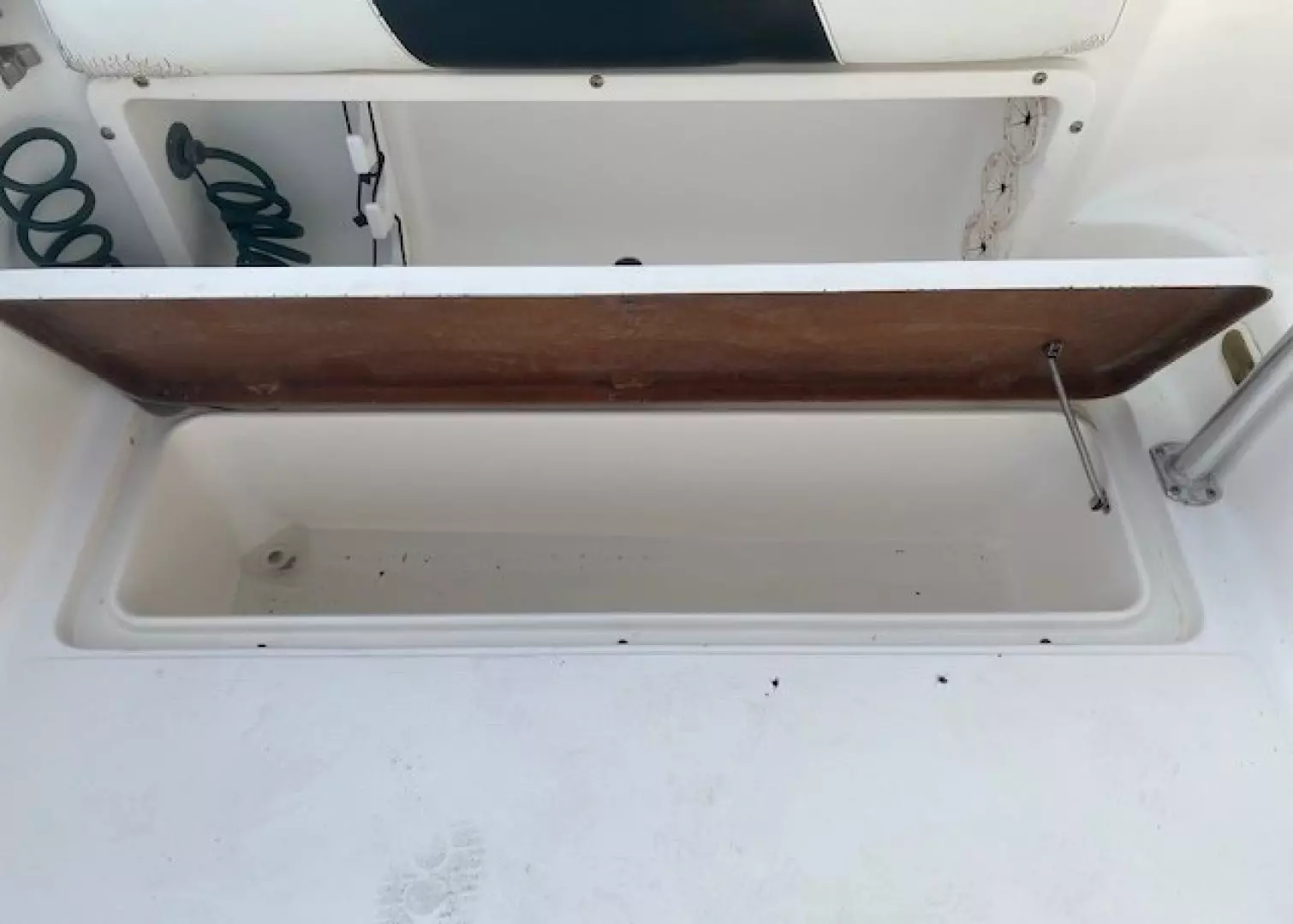 2001 Century 2300 Walkaround - Image 37