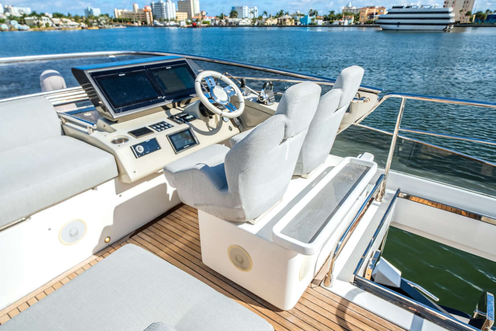 2022 Azimut S7 - Image 63