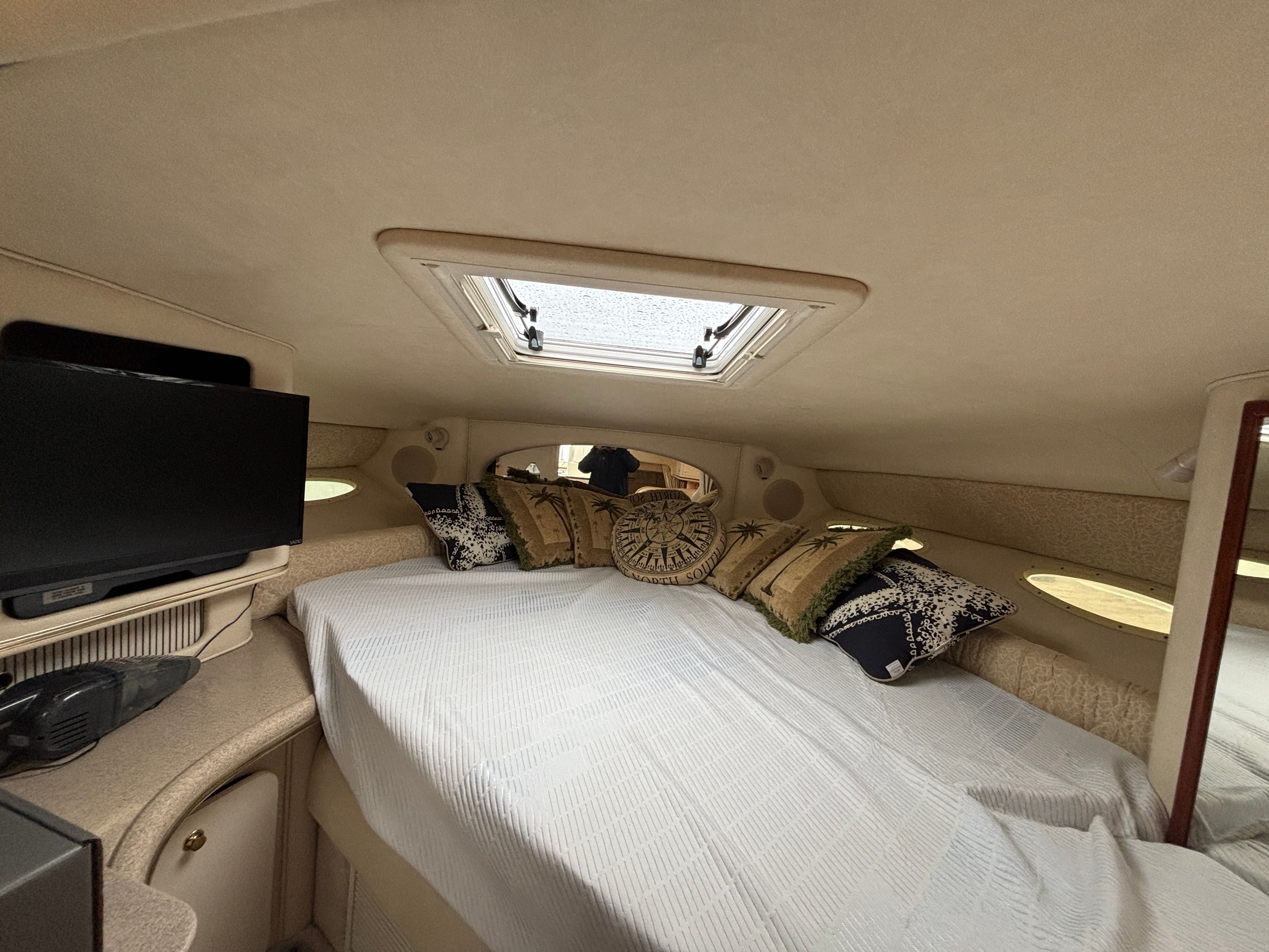 2001 Sea Ray Sundancer 310 - 17