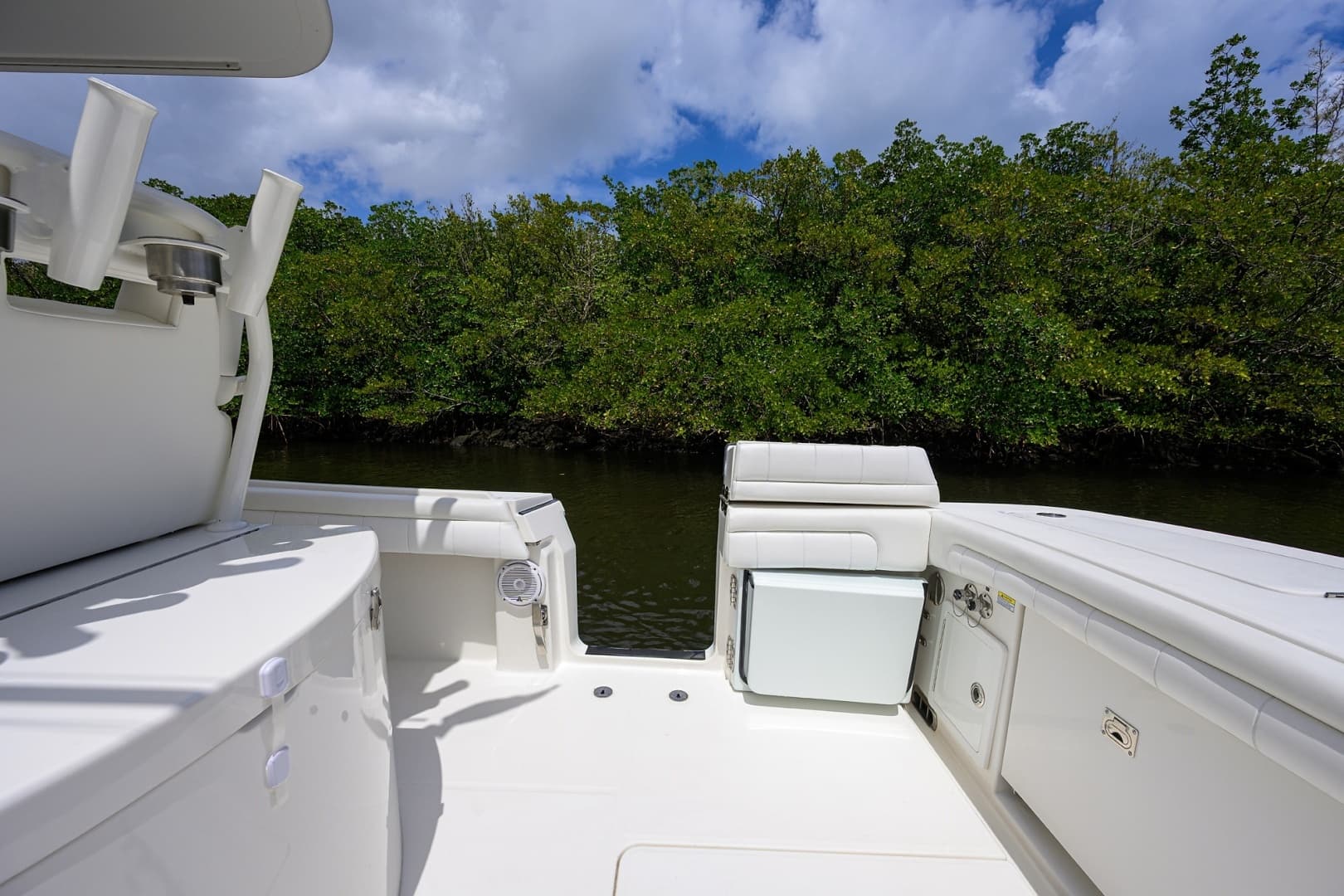 2019 Regulator Center Console - Image 43
