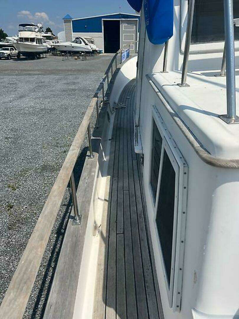 1987 Hershine Newburyport - Image 11