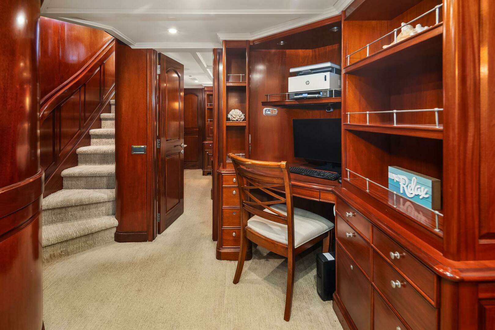 2001 Rayburn Custom Yachts Flush Deck - Image 32