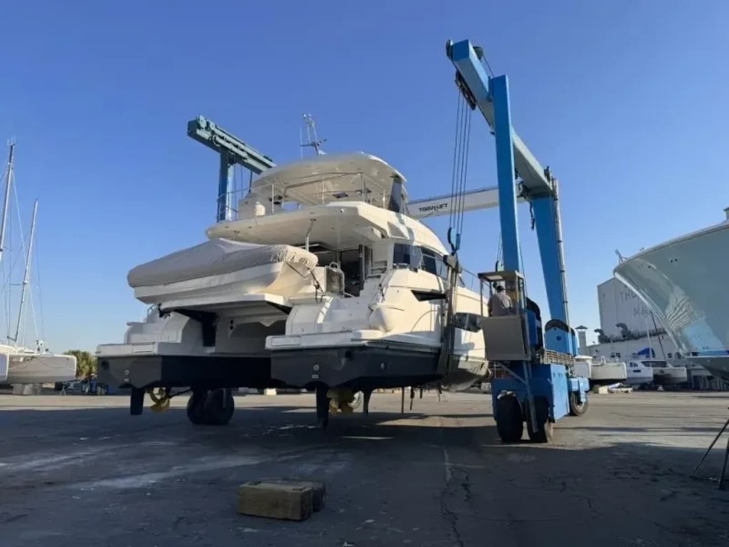 2024 Aquila 54 YACHT - Image 9