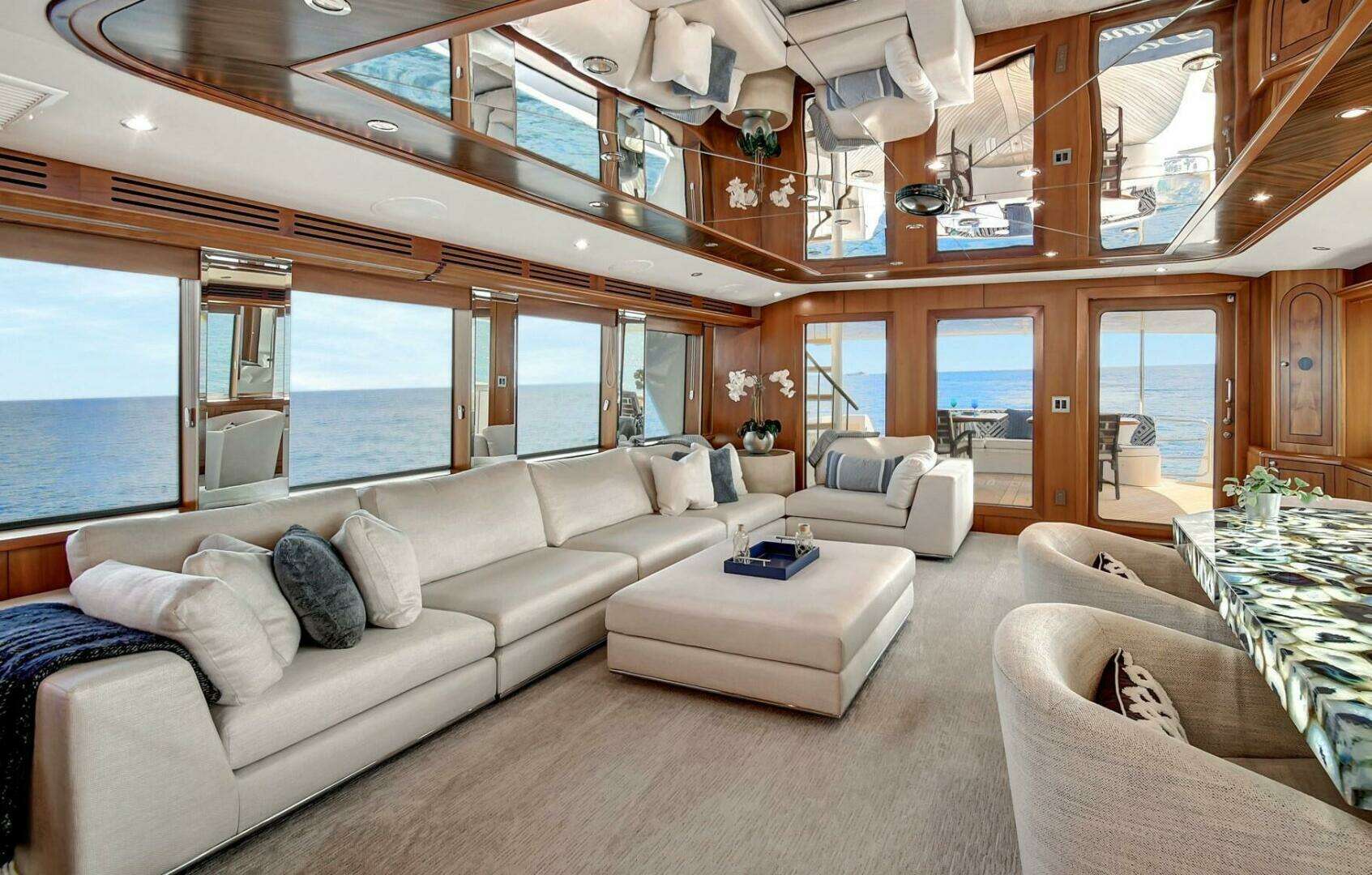 2005 Hatteras — - Image 5