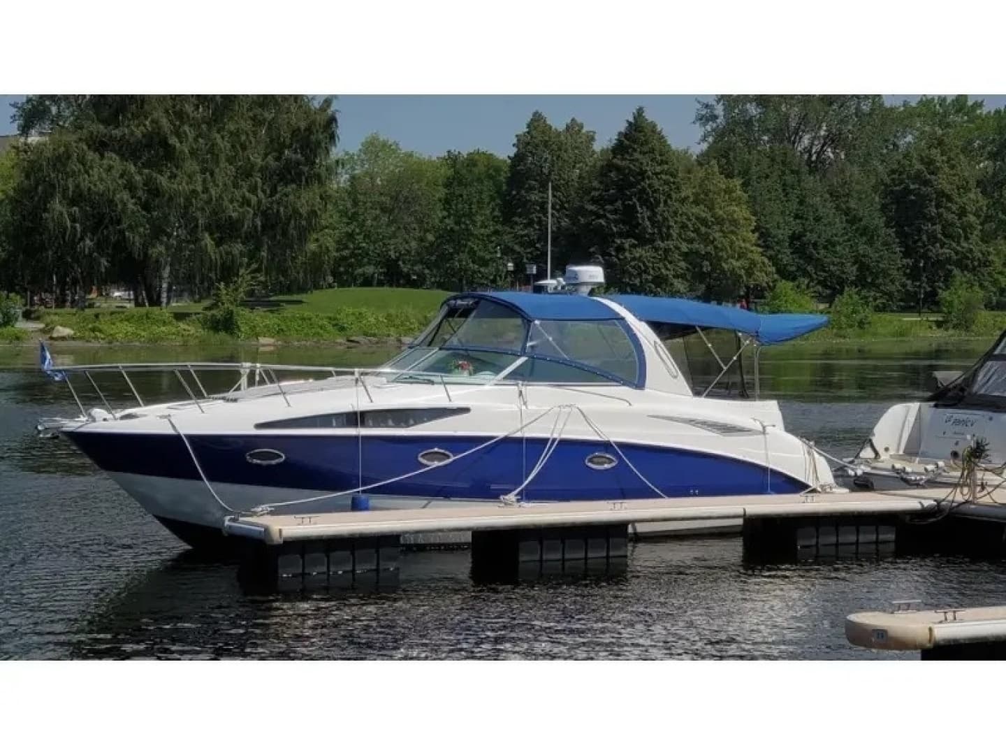 2006 Bayliner 325 - Image 24