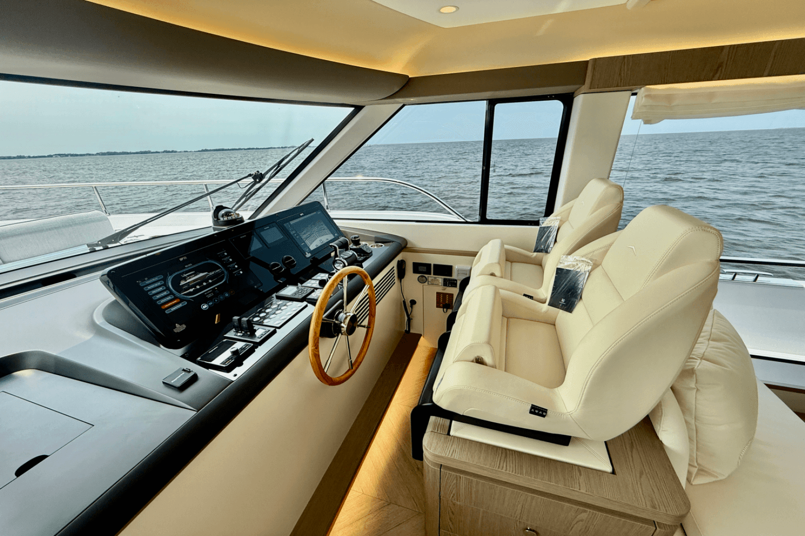 2026 Azimut Magellano 60 - Image 49