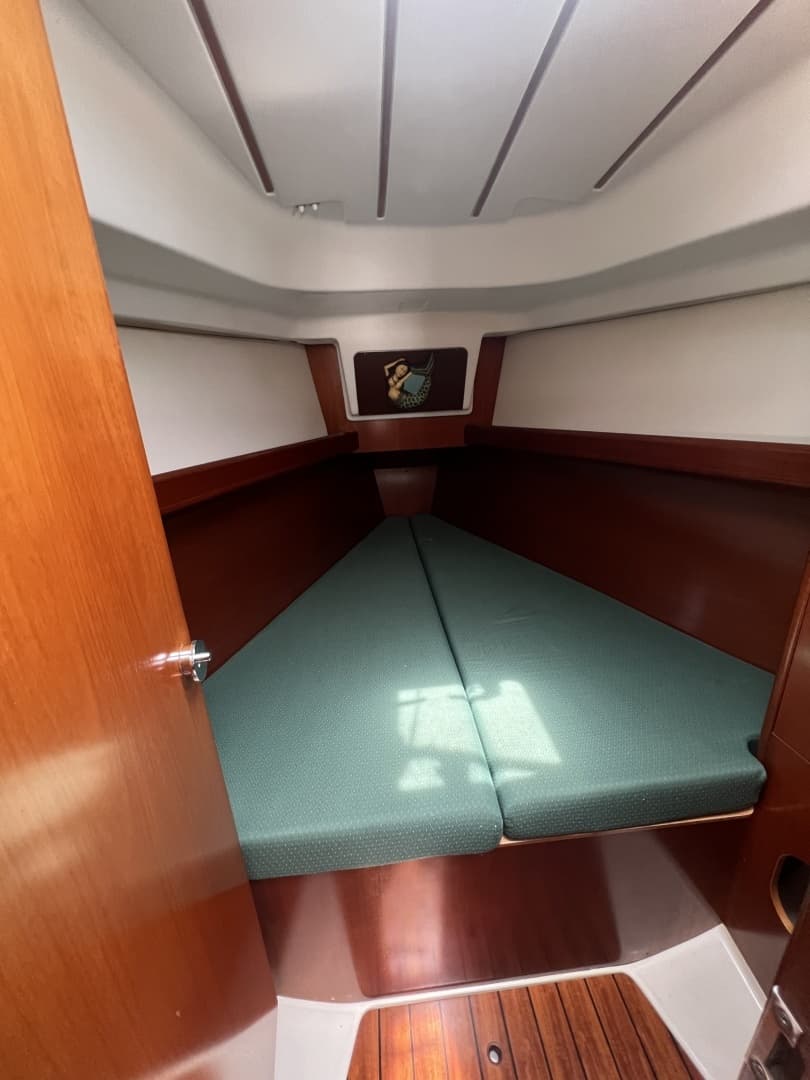 2002 Beneteau Oceanis 361 - Image 13