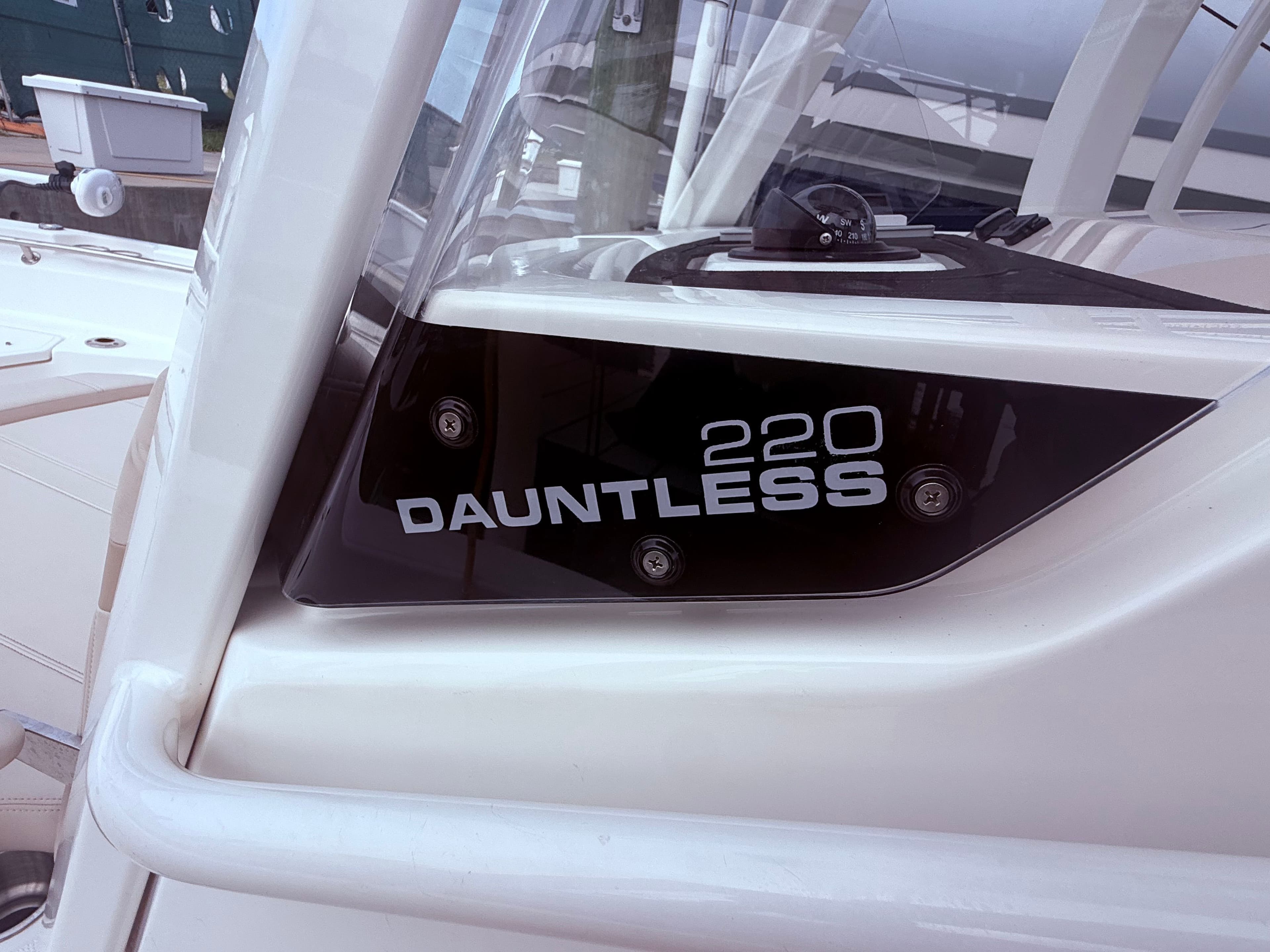 2024 Boston Whaler Dauntless - 53