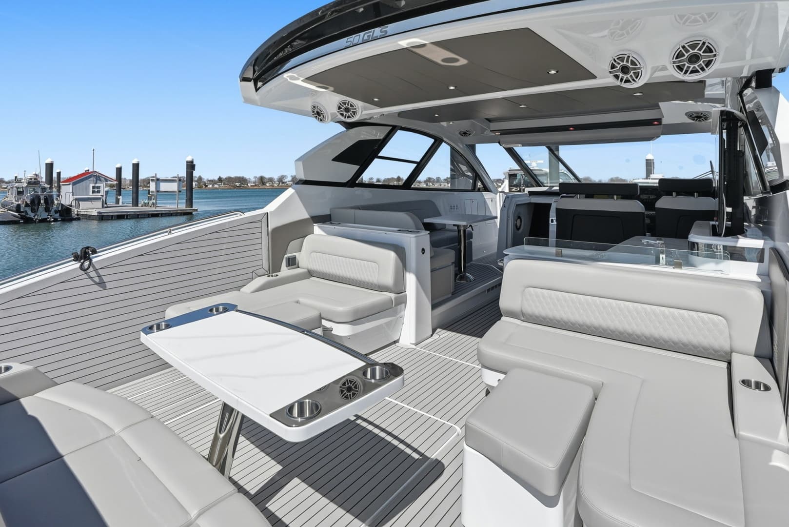 2026 Cruisers Yachts 50GLS OB - Image 13