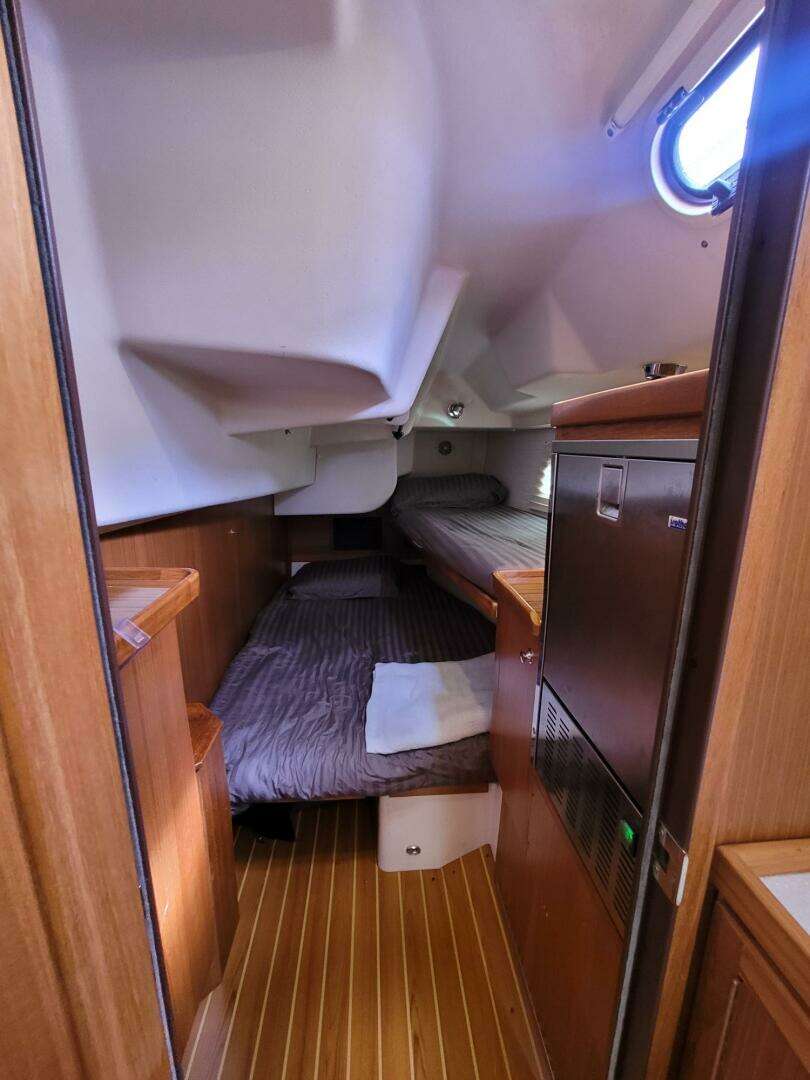 2015 Catalina 445 - Image 36