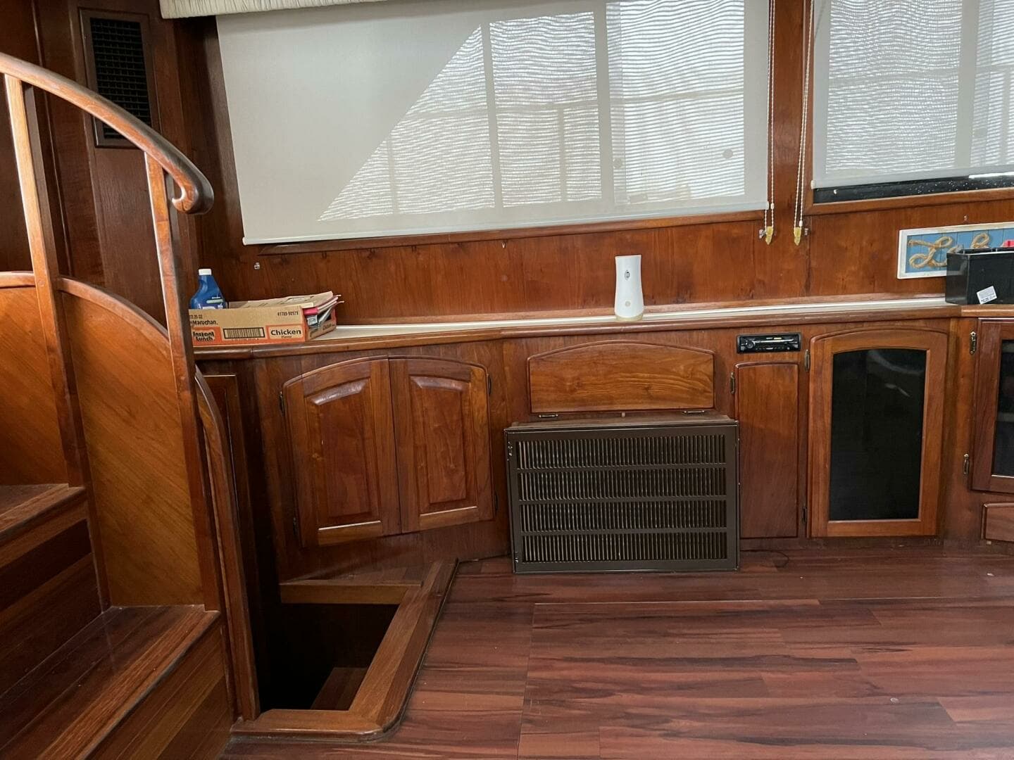 1987 Californian 42 Motor Yacht - Image 28