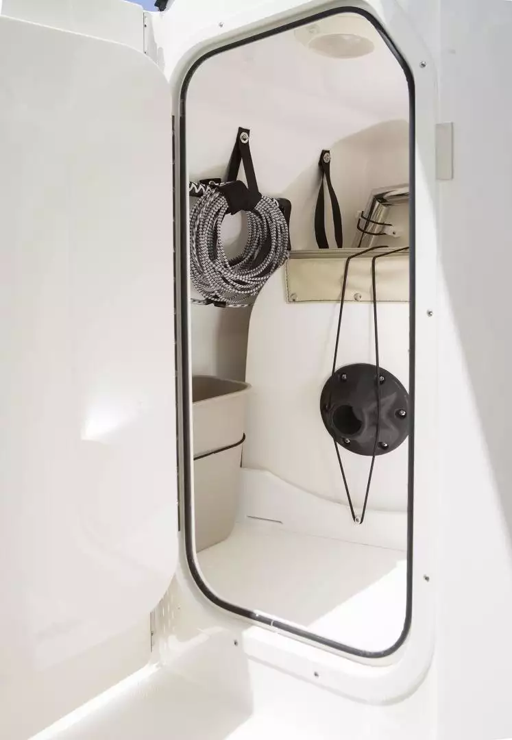 2021 Pursuit DC 235 Dual Console - Image 7