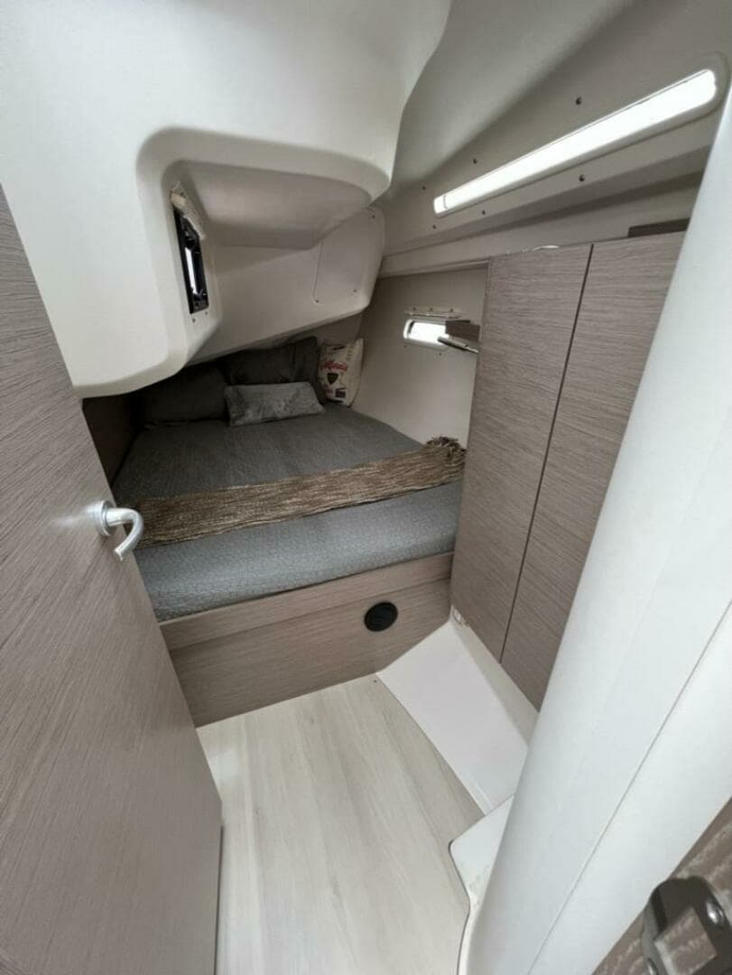 2023 Hanse 388 - Image 19