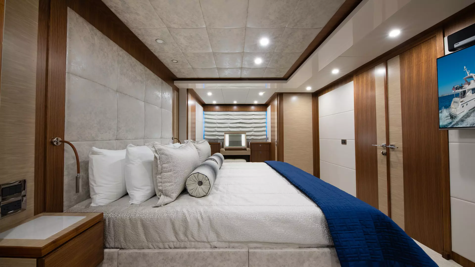 2026 Hargrave Raised Pilothouse - Image 56