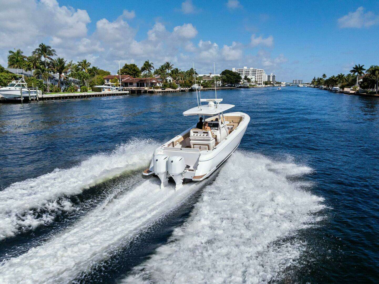 2019 Intrepid 345 Nomad FE - Image 2