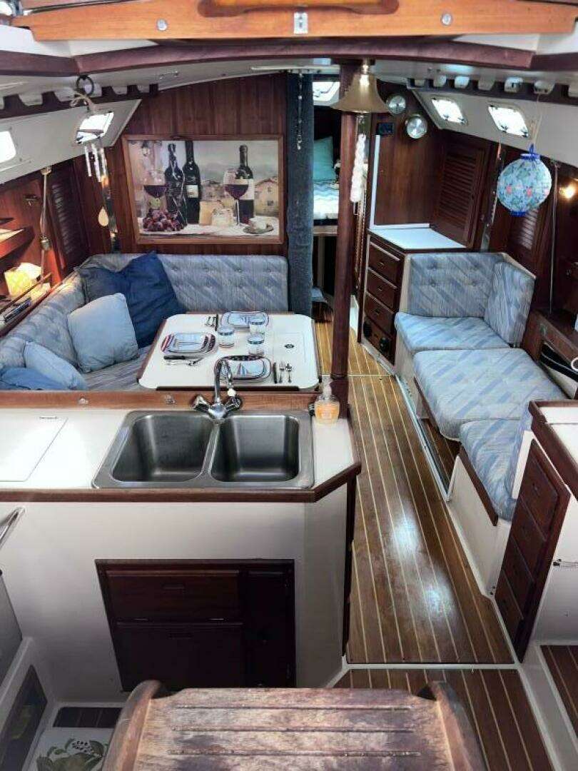 1989 Catalina — - Image 3