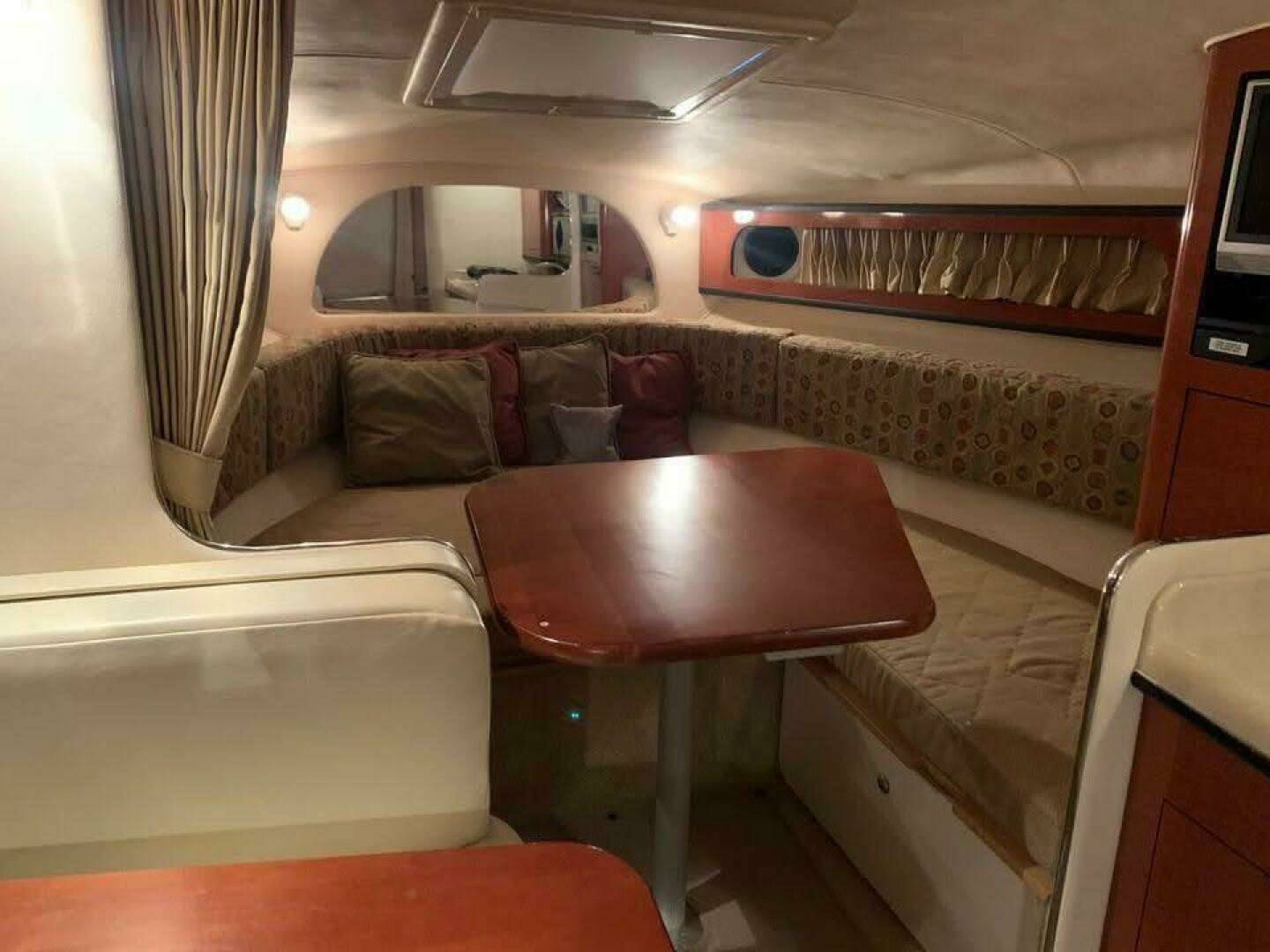 2005 Sea Ray 280 Sundancer - Image 6