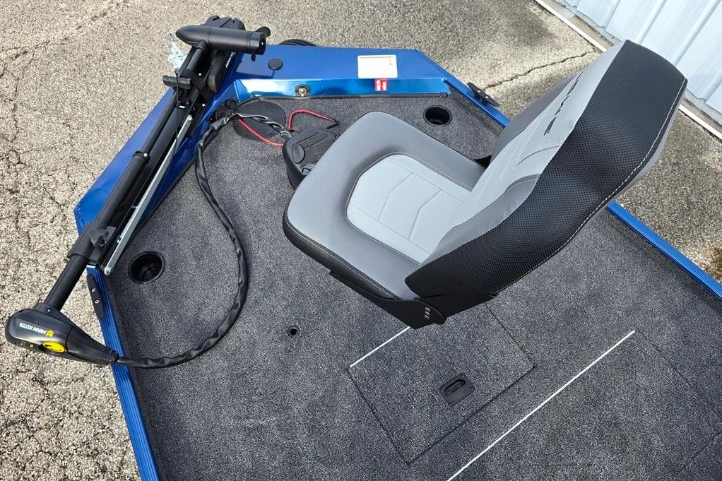 2026 Lowe Skorpion 16 bow cating deck with pedestal fishing seat and 12v trolling motor.