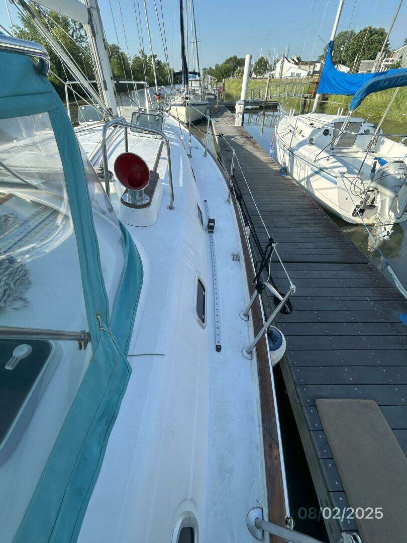 1997 Beneteau 461 - Image 17