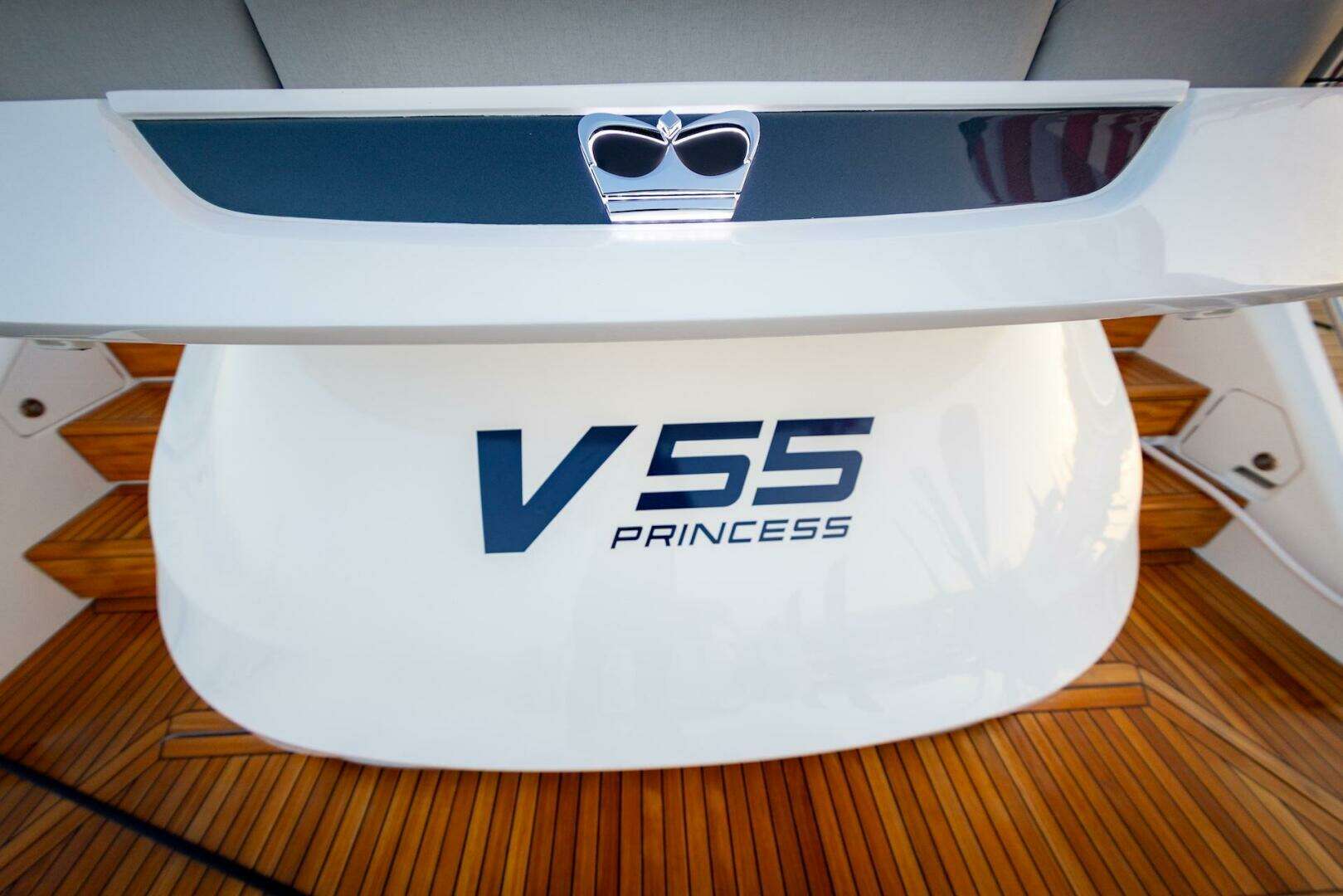 2026 Princess V55 - Image 60