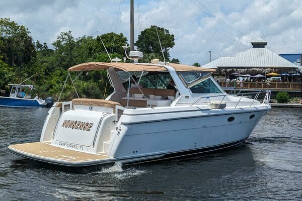 2000 Tiara Yachts 3500 Express - Image 1