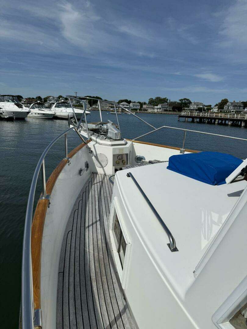 1999 Grand Banks 42 Classic - Image 10