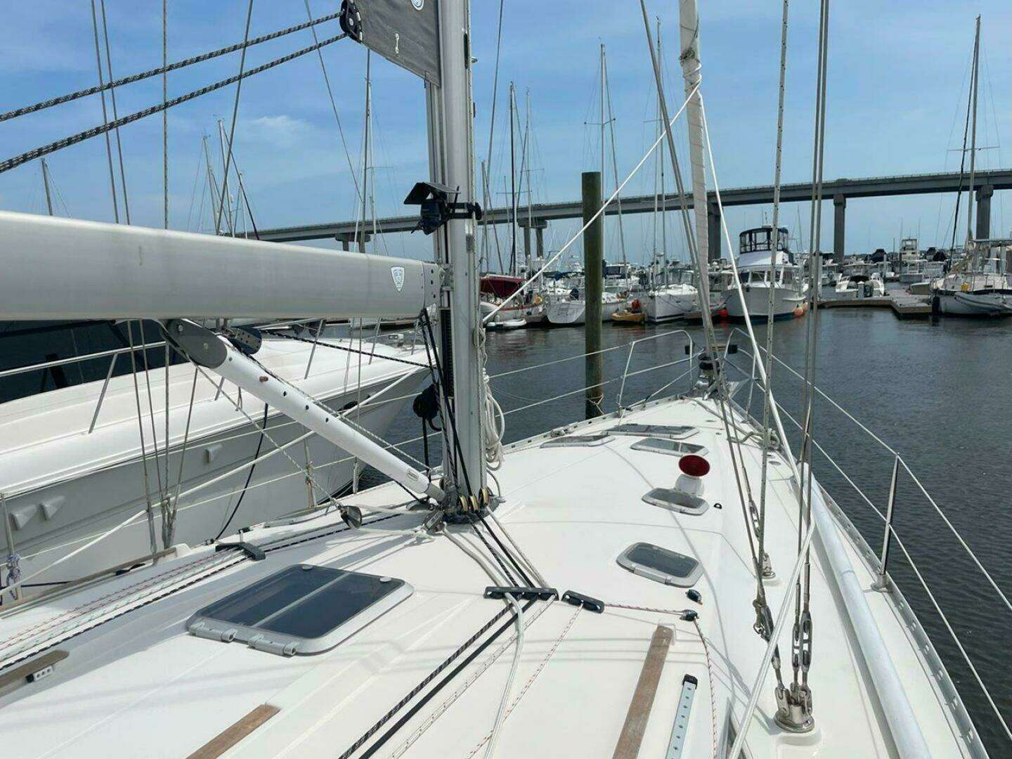 1998 Jeanneau 45.2 - Image 9