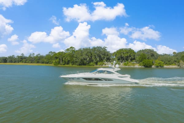 2013 Sea Ray 510 SUNDANCER - Image 1