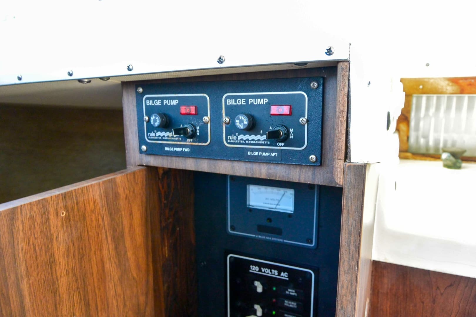 1972 Bertram Fly Bridge Cruiser - Image 36