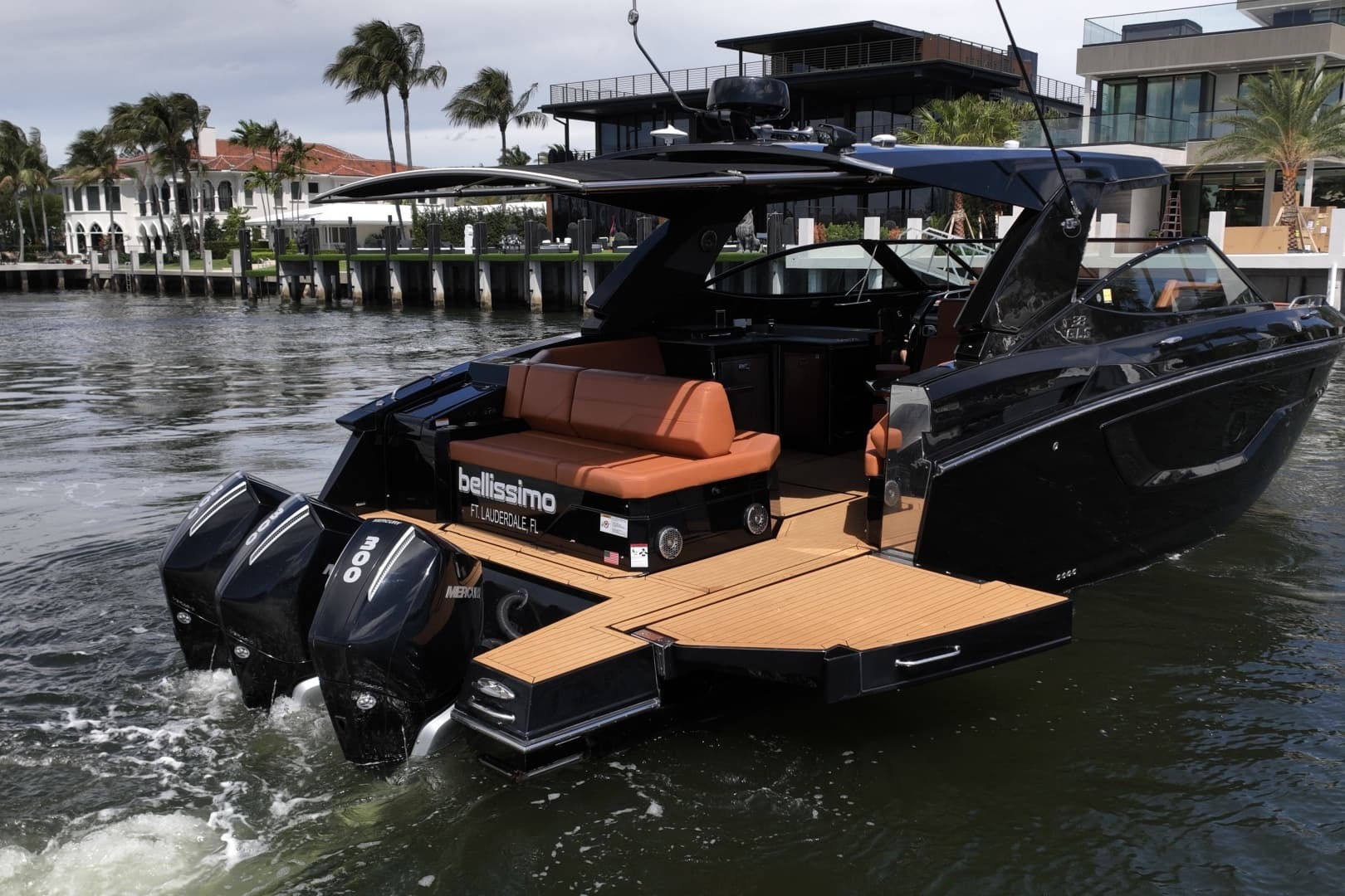 2022 Cruisers Yachts 38 GLS OB - Image 5