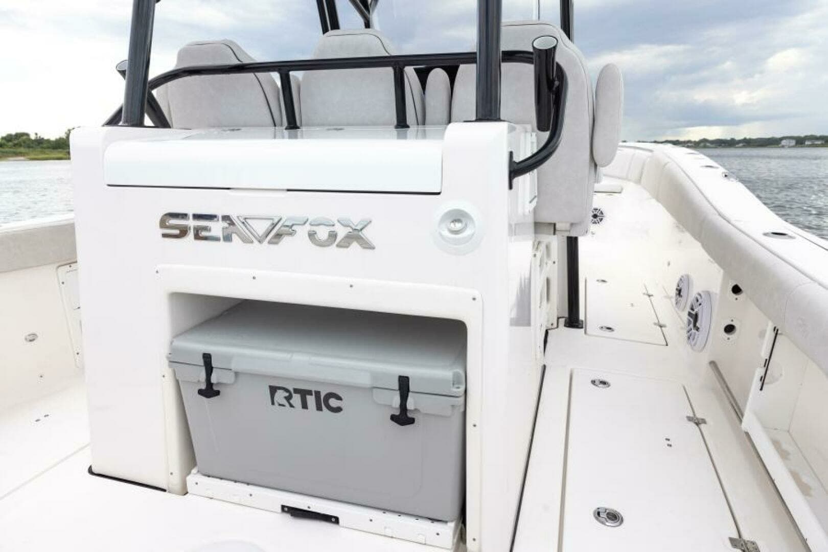 2027 Sea Fox 328 Commander - Image 35