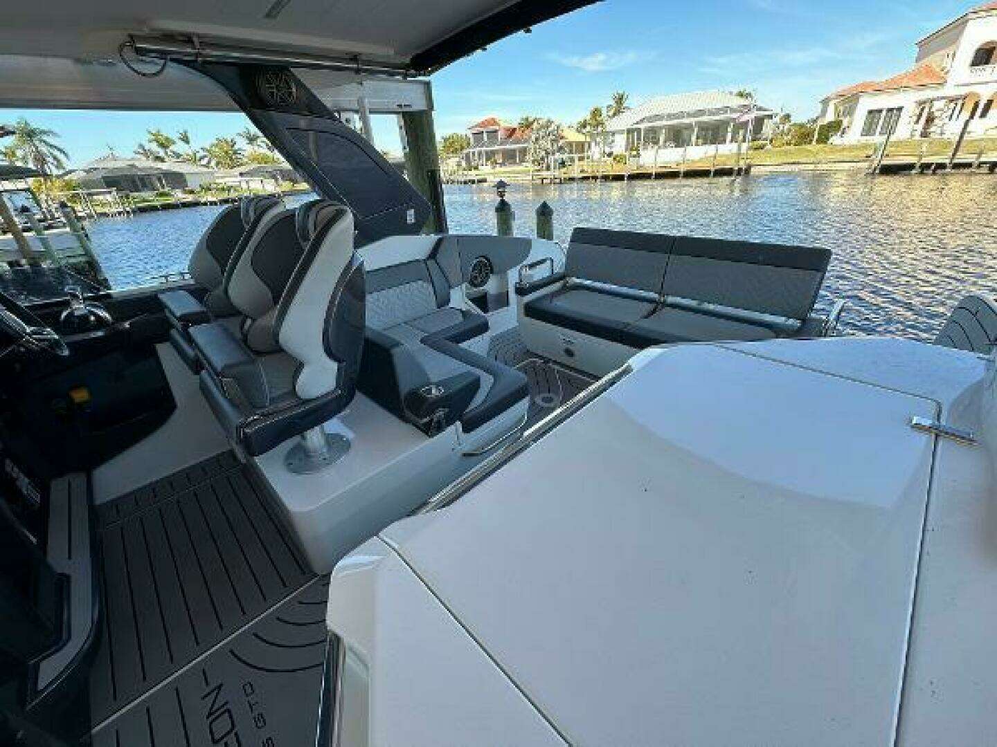 2022 Galeon 325 GTO - Image 62