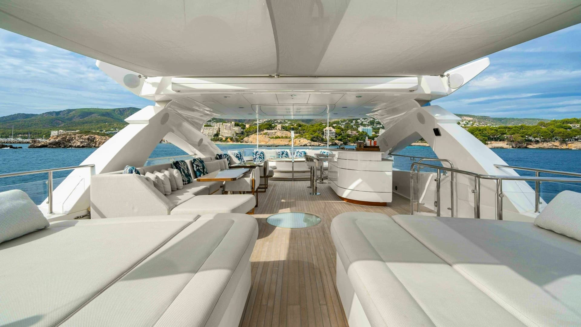 2016 Sunseeker Sunseeker 131 Yacht - Image 8