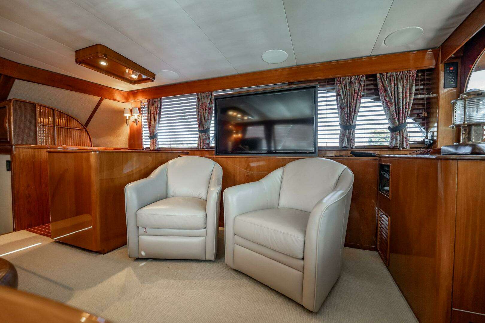 1983 Rybovich 55 Convertible - Image 14