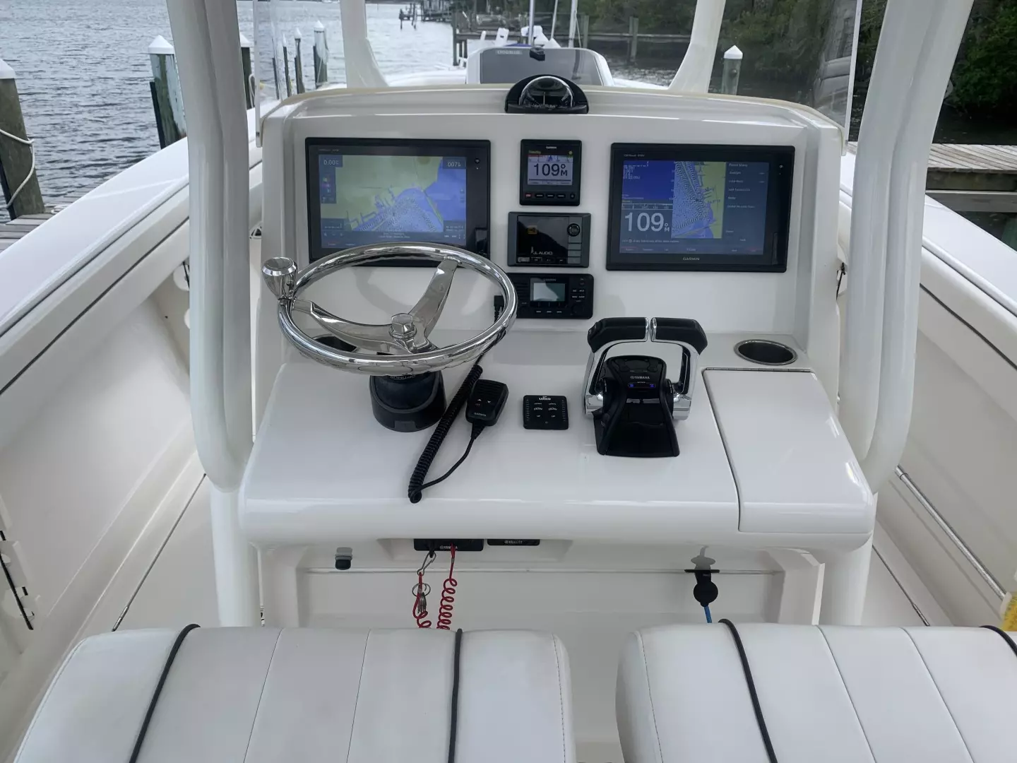 2018 Jupiter 30 HFS - Image 16