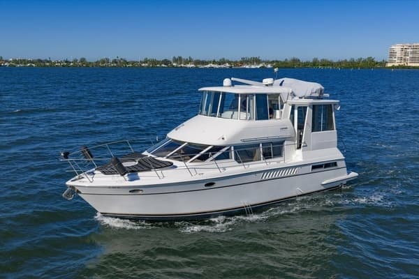 1998 Carver 455 Aft Cabin MY - Image 1