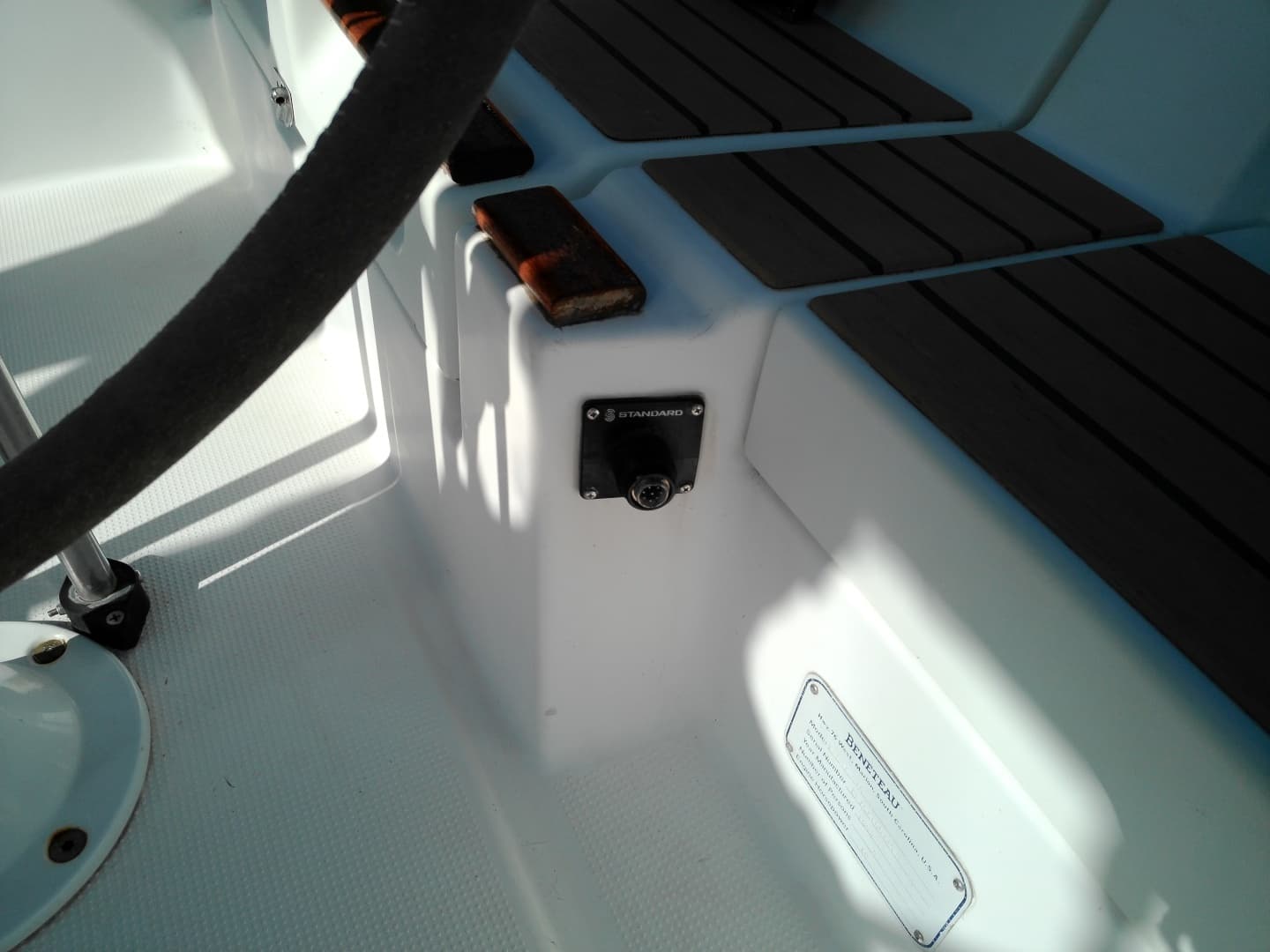 1993 Beneteau — - Image 25