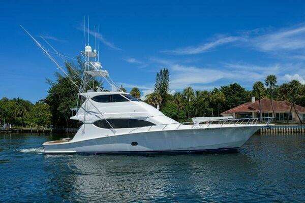 2007 Hatteras 68 Convertible - Image 1