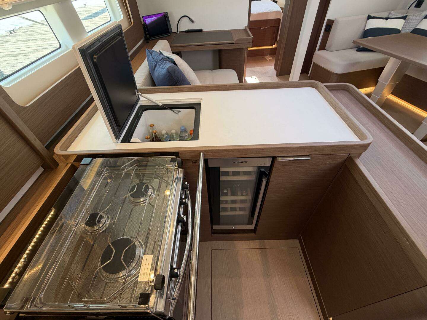 2022 Beneteau Oceanis Yacht - Image 32